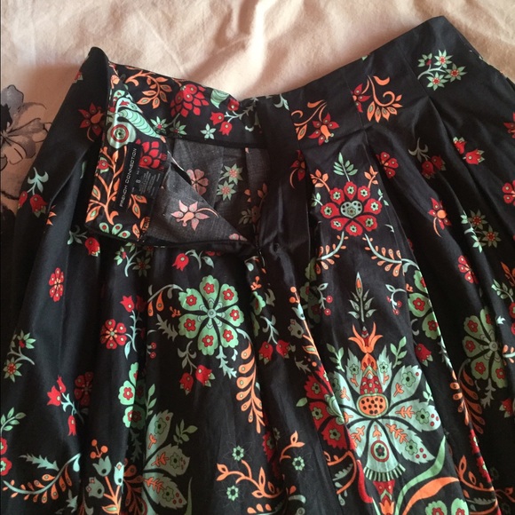 ✳️French Connection Skirt - Picture 2 of 3